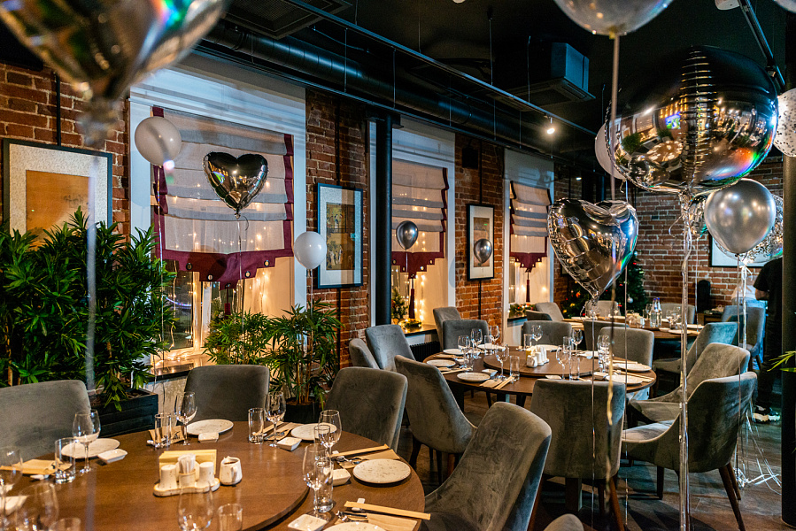 Основной зал